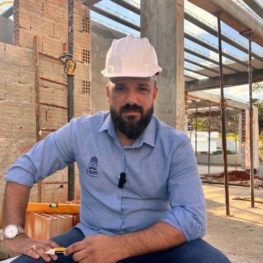 Técnico em obra